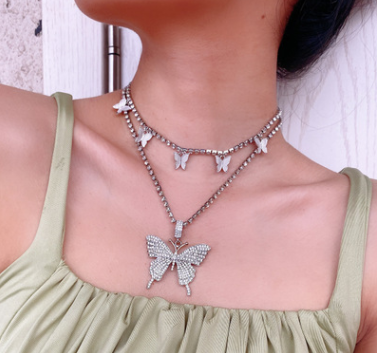 New Design Fashion Butterfly Necklace Creative Choker Necklace Multi-layer Necklace Rhinestone Pendant Simple Butterfly Necklace For Women